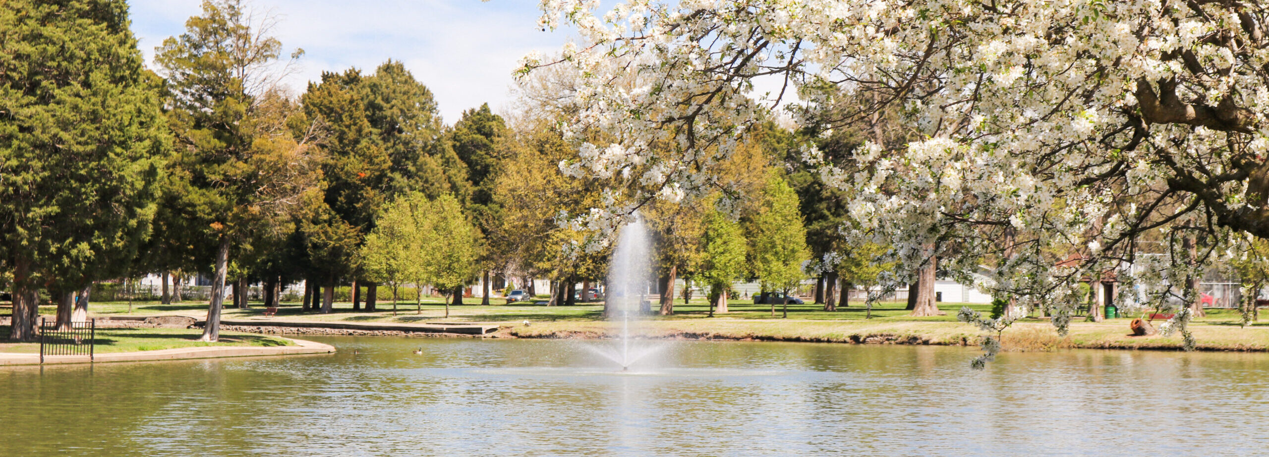 Lakeside Park, Pittsburg Kansas in the spring
